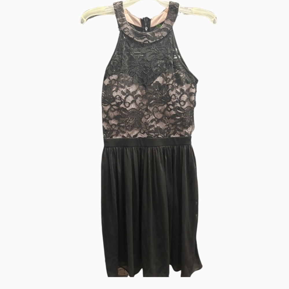 Timeless Lace-Detail Cocktail Dress